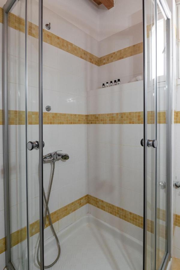 Georgia'S House & Apartment Adamantas  Ngoại thất bức ảnh